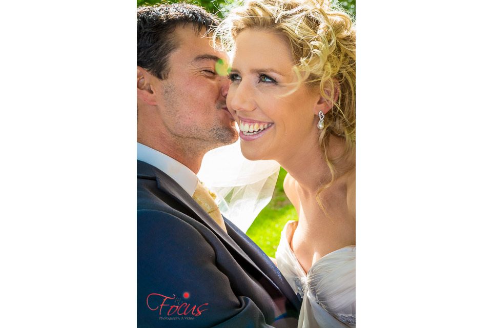 infocus-Wedding-photography-Ballarat-kiss